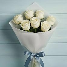 Букет 7 Белых роз Эдлесс Лав #REPLACE_PRED# Камешково