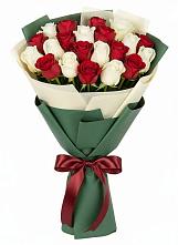 Букет Микс из красных и белых роз #REPLACE_PRED# Камешково