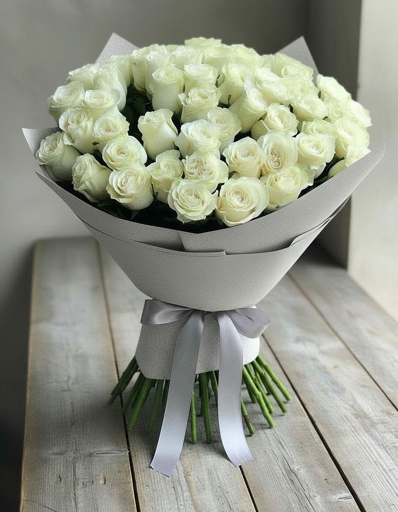 Букет 35 Белых роз в Камешково