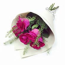 Букет цветов из:  Розы в Камешково