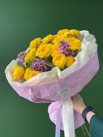 Букет Кустовые желтые розы в Камешково