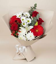 Букет цветов из:  Розы, Хризантемы, Герберы и Лилии #REPLACE_PRED# Камешково