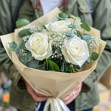 Букет цветов из:  Розы в Камешково