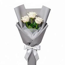 Букет 3 белые розы в Камешково