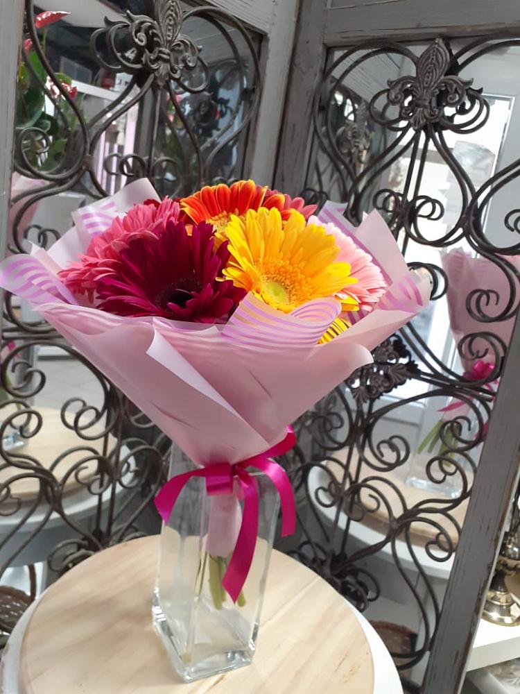 Букет цветов из: Герберы в Камешково