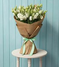 Букет цветов из:  Лизиантусы в Камешково