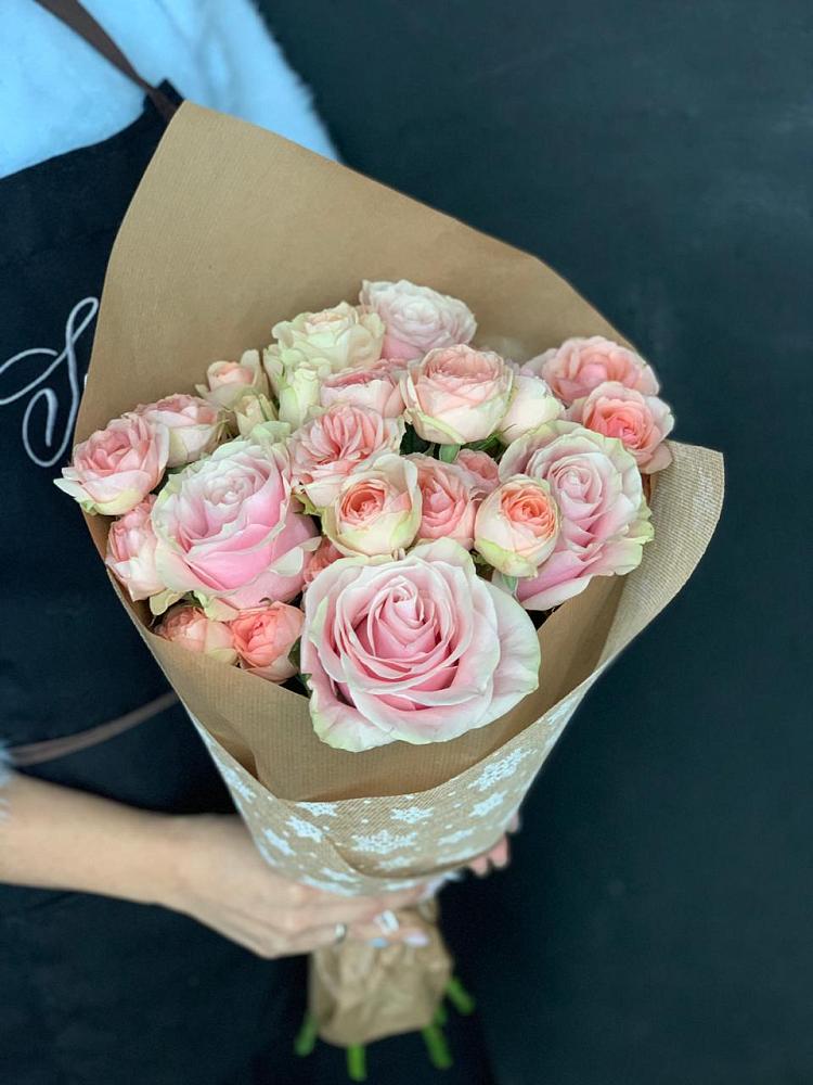 Букет цветов из: Хризантемы и Розы в Камешково