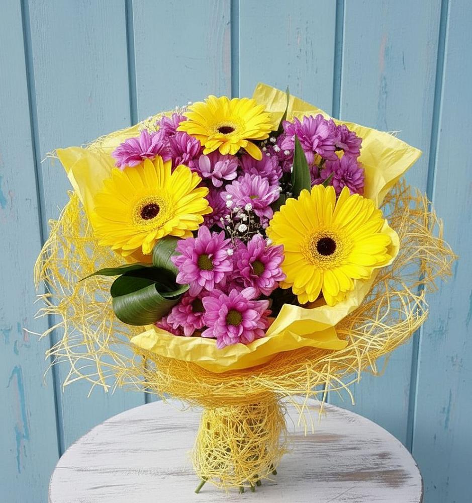 Букет цветов из: Хризантемы и Герберы в Камешково
