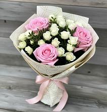 Букет цветов из:  Розы в Камешково