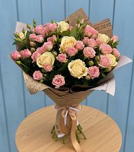 Букет цветов из:  Розы в Камешково