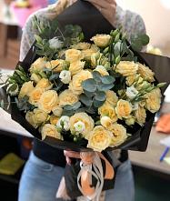 Букет цветов из:  Розы и Лизиантусы в Камешково