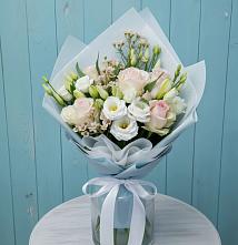 Букет цветов из:  Розы и Лизиантусы в Камешково