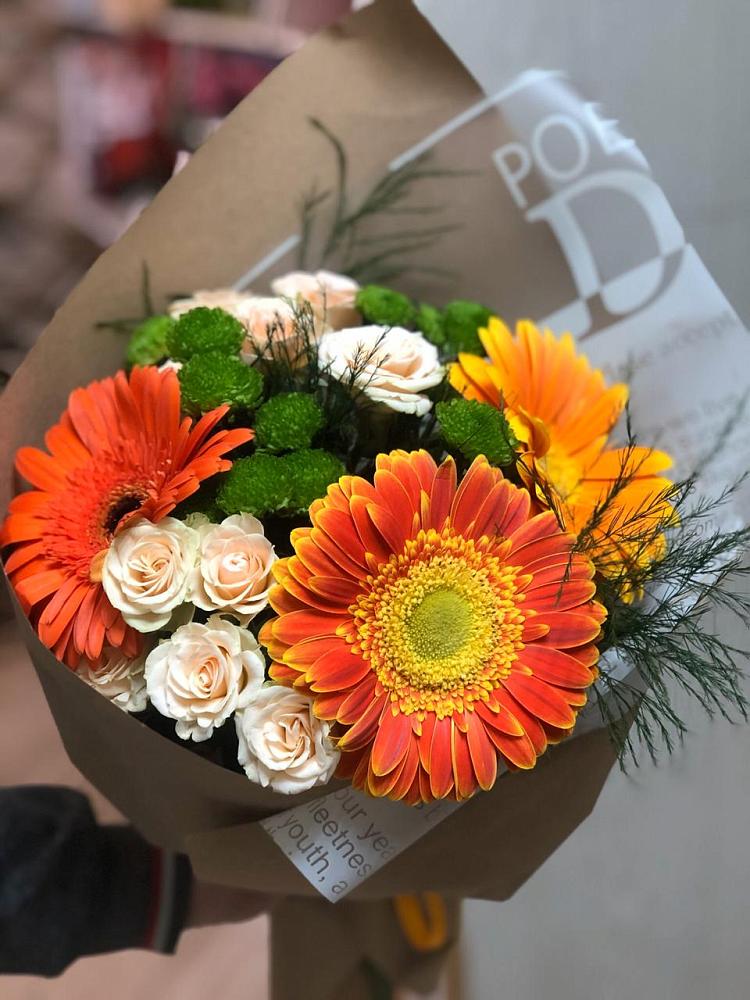 Букет цветов из: Герберы, Хризантемы и Розы в Камешково