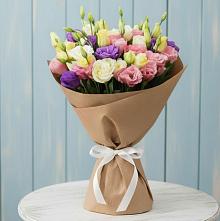 Букет цветов из:  Лизиантусы в Камешково