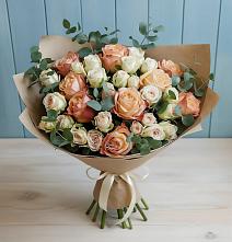 Букет цветов из:  Альстромерии и Розы #REPLACE_PRED# Камешково