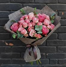 Букет цветов из:  Розы в Камешково